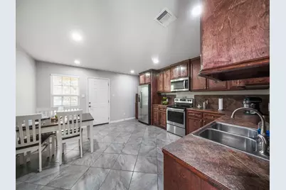 910 Rosewick Street, Houston, TX 77015 - Photo 9