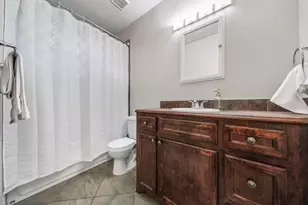 910 Rosewick St, Houston, TX 77015 - Photo 7