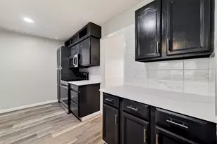 16314 Edgemont Dr, Houston, TX 77053 - Photo 13