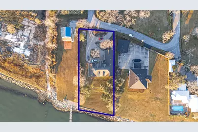 2011 Crescent Drive, La Porte, TX 77571 - Photo 1