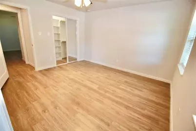 407 Morningside Drive, Friendswood, TX 77546 - Photo 15