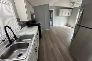 9598 Eloise, Montgomery, TX 77316 - Photo 5