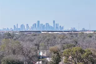3808 Dover St, Houston, TX 77087 - Photo 3