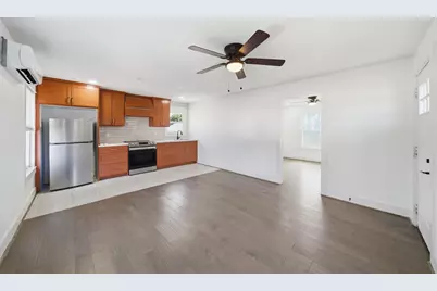 1139 W Gardner Street, Houston, TX 77009 - Photo 19