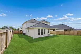 310 Ruby Frd Dr, Cove, TX 77523 - Photo 27