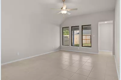 31992 Retama Ranch Lane, Conroe, TX 77386 - Photo 9