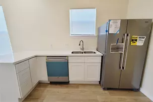 7973 Sparta St, Houston, TX 77028 - Photo 9