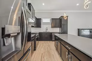 1544 W 23rd St, Houston, TX 77008 - Photo 7