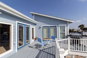710 91st St, Galveston, TX 77554 - Photo 23