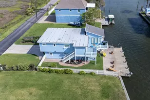 710 91st St, Galveston, TX 77554 - Photo 27