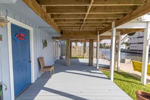 710 91st St, Galveston, TX 77554 - Photo 23