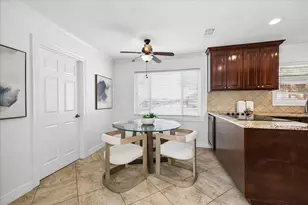 5247 Cheena Dr, Houston, TX 77096 - Photo 13