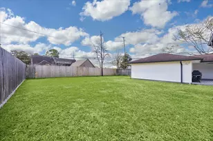 5247 Cheena Dr, Houston, TX 77096 - Photo 29