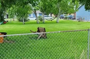 1713 N Avenue H, Freeport, TX 77541 - Photo 3