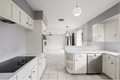 7722 Dillon Street, Houston, TX 77061 - Photo 7