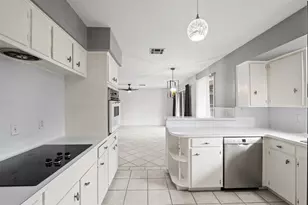 7722 Dillon St, Houston, TX 77061 - Photo 7