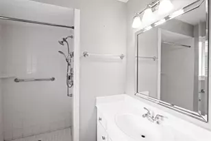 7722 Dillon St, Houston, TX 77061 - Photo 13