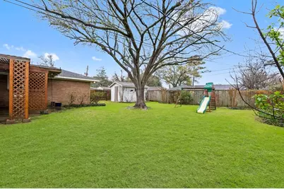 7722 Dillon Street, Houston, TX 77061 - Photo 17