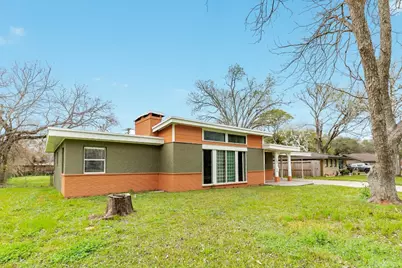 159 Oak Drive, Lake Jackson, TX 77566 - Photo 3
