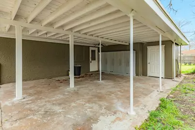 159 Oak Drive, Lake Jackson, TX 77566 - Photo 5