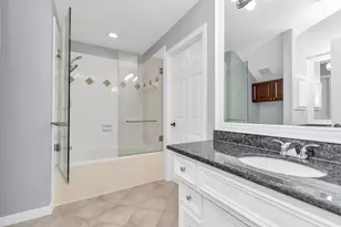 2901 W Dallas St, Houston, TX 77019 - Photo 35