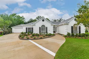 103 Forest Ct, Conroe, TX 77356 - Photo 3