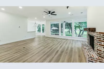 103 Forest Court, Conroe, TX 77356 - Photo 7