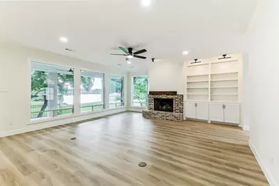 103 Forest Court, Conroe, TX 77356 - Photo 9