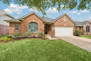 14217 Stone Bluff Ln, Rosharon, TX 77583 - Photo 3