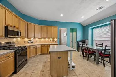 14217 Stone Bluff Lane, Rosharon, TX 77583 - Photo 13