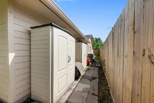 4058 Sherwood Street E, Kingwood, TX 77339 - Photo 27