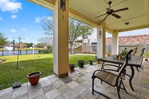 18622 Yorkshire Manor Ct, Spring, TX 77379 - Photo 9