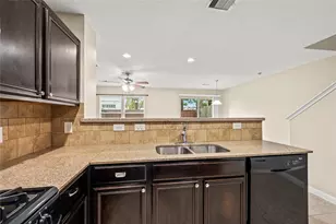 16131 Sweetwater Fields Ln, Tomball, TX 77377 - Photo 5