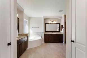 25214 Angelwood Springs Ln, Tomball, TX 77375 - Photo 29