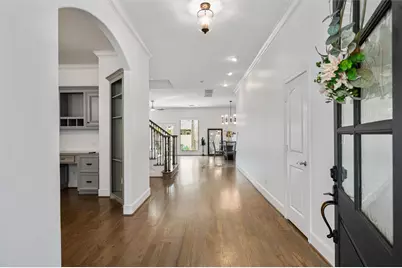 4523 Maple Street, Bellaire, TX 77401 - Photo 3