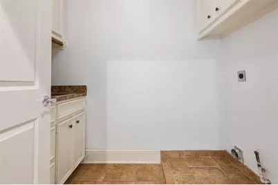 4523 Maple Street, Bellaire, TX 77401 - Photo 33