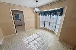 3 S Erik Dr, Angleton, TX 77515 - Photo 13