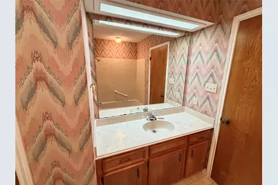 3 S Erik Drive, Angleton, TX 77515 - Photo 21