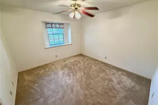 3 S Erik Dr, Angleton, TX 77515 - Photo 23