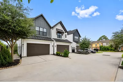 10937 Fire Creek Drive, Houston, TX 77043 - Photo 9