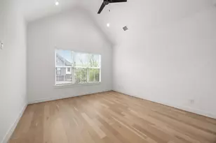 10937 Fire Creek Dr, Houston, TX 77043 - Photo 19