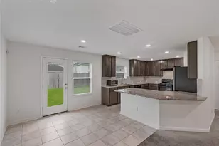 647 Ash Mill Dr, Houston, TX 77090 - Photo 3