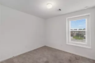 647 Ash Mill Dr, Houston, TX 77090 - Photo 13