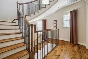 7835 Bobbitt Ln, Houston, TX 77055 - Photo 17