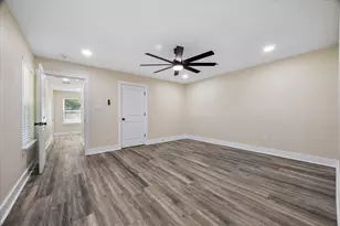 1190 County Rd 146, Alvin, TX 77511 - Photo 15