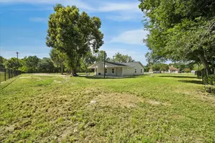 1190 County Rd 146, Alvin, TX 77511 - Photo 27