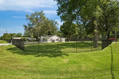 1190 County Road 146, Alvin, TX 77511 - Photo 29