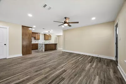 1190 County Road 146, Alvin, TX 77511 - Photo 5
