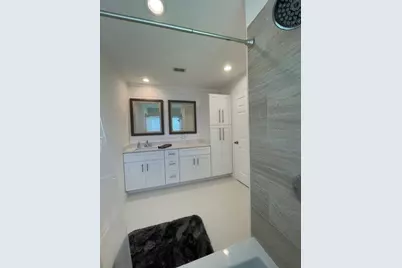 10923 Birch Drive, La Porte, TX 77571 - Photo 9