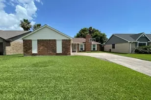 10923 Birch Dr, La Porte, TX 77571 - Photo 1